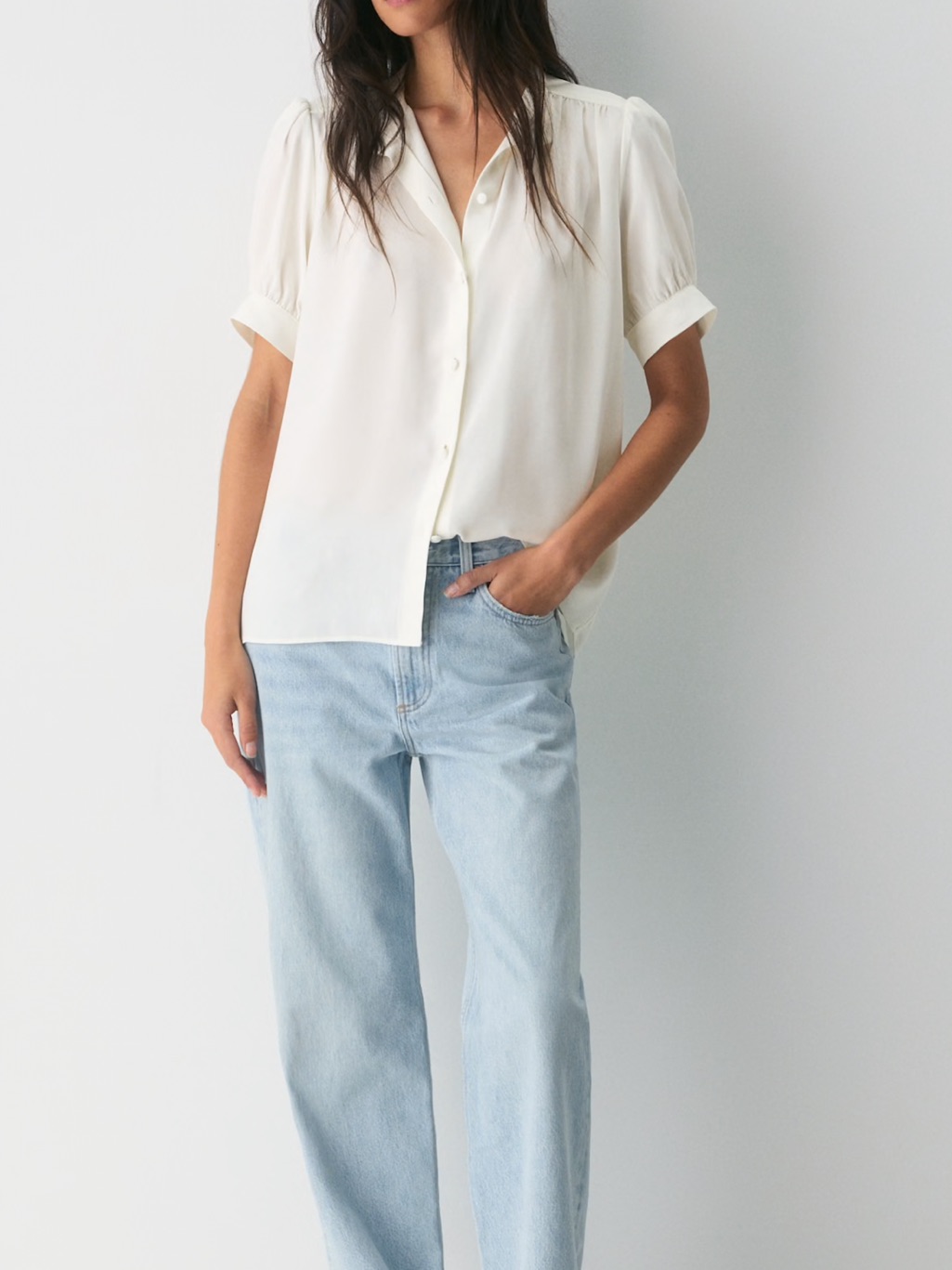 Aritzia Cream Short-Sleeve Button-Up Blouse